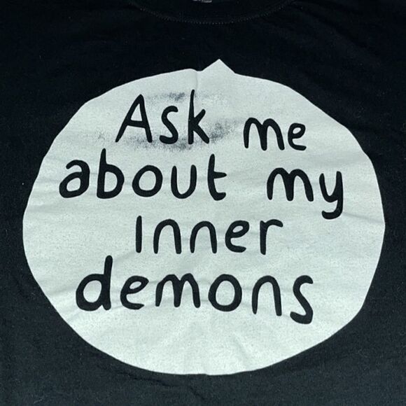 Hot Topic "Ask Me About My Inner Demons" Graphic Juniors T-shirt - Picture 5 of 8